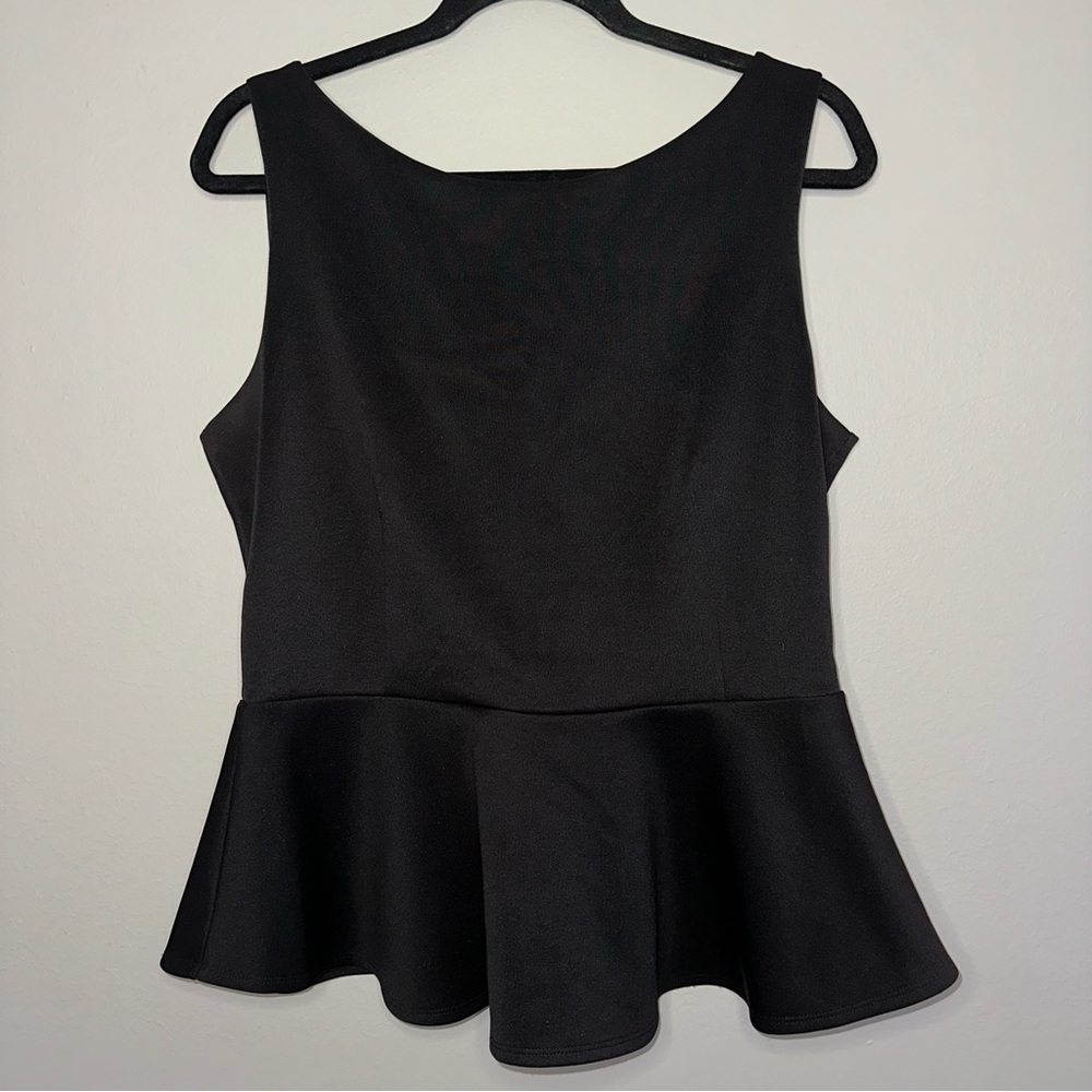 Bisou Bisou Sleeveless Blouse